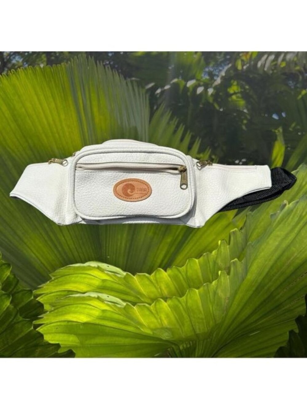 White Leather Waist Bag With Adjustable Strap & Multiple Zippered Compartments F